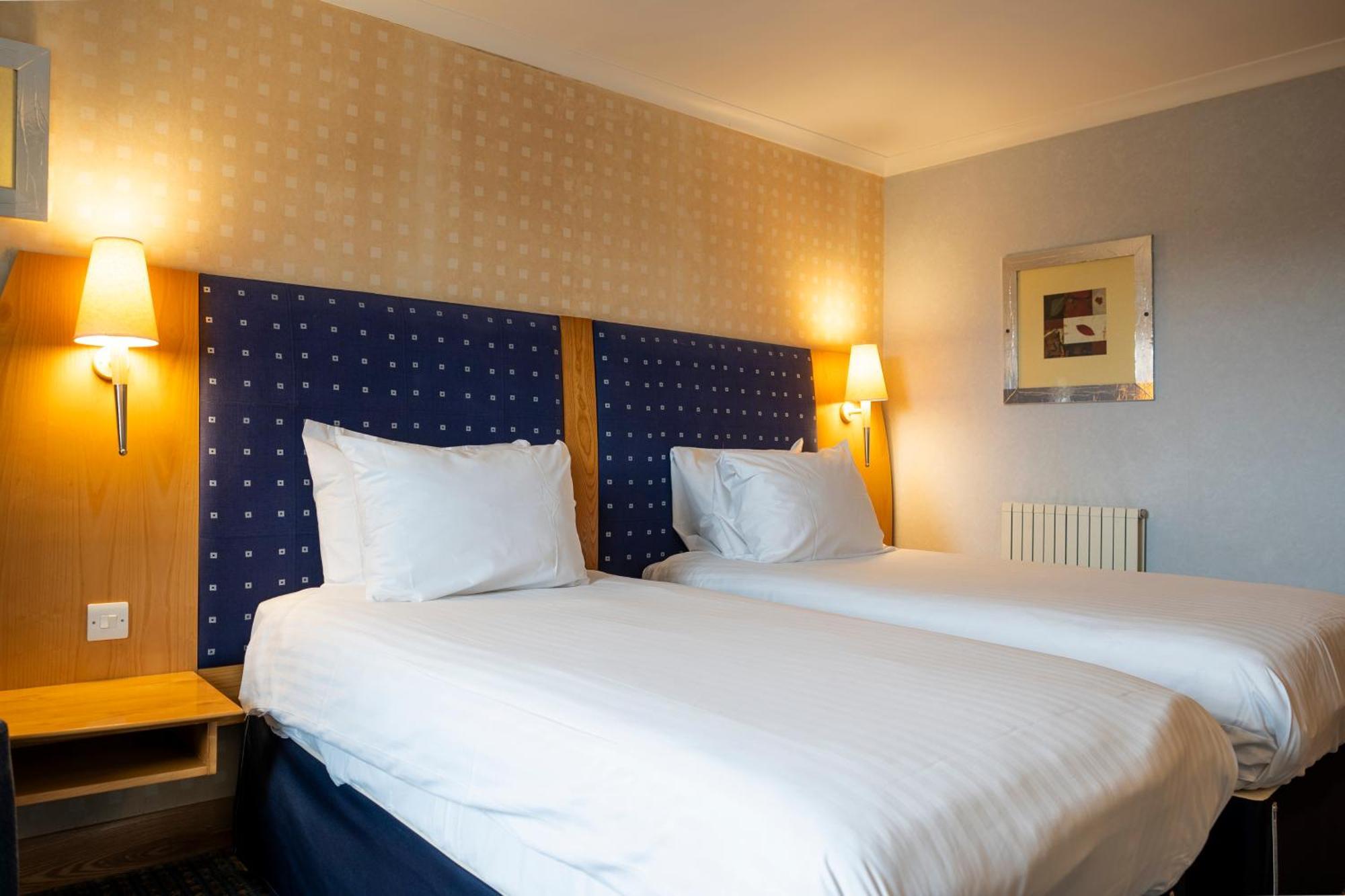 The Bolton Stadium Hotel, A Member Of Radisson Individuals Екстер'єр фото