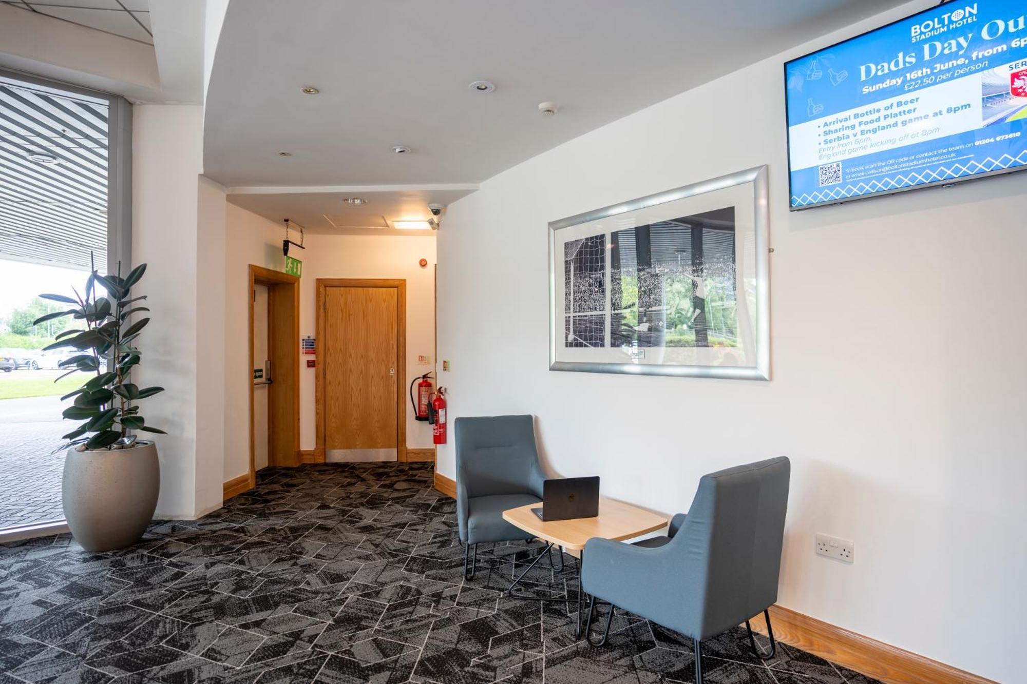 The Bolton Stadium Hotel, A Member Of Radisson Individuals Екстер'єр фото