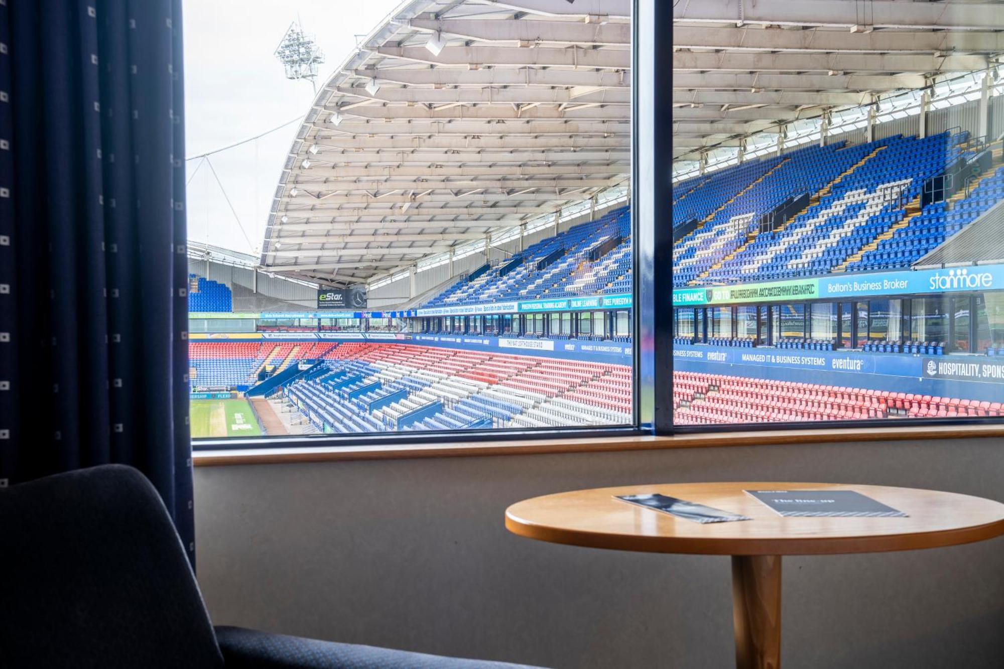 The Bolton Stadium Hotel, A Member Of Radisson Individuals Екстер'єр фото