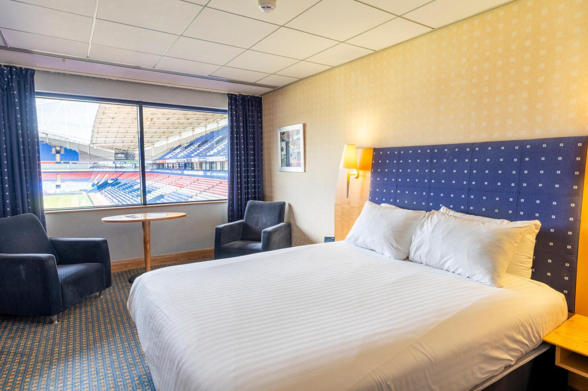 The Bolton Stadium Hotel, A Member Of Radisson Individuals Екстер'єр фото