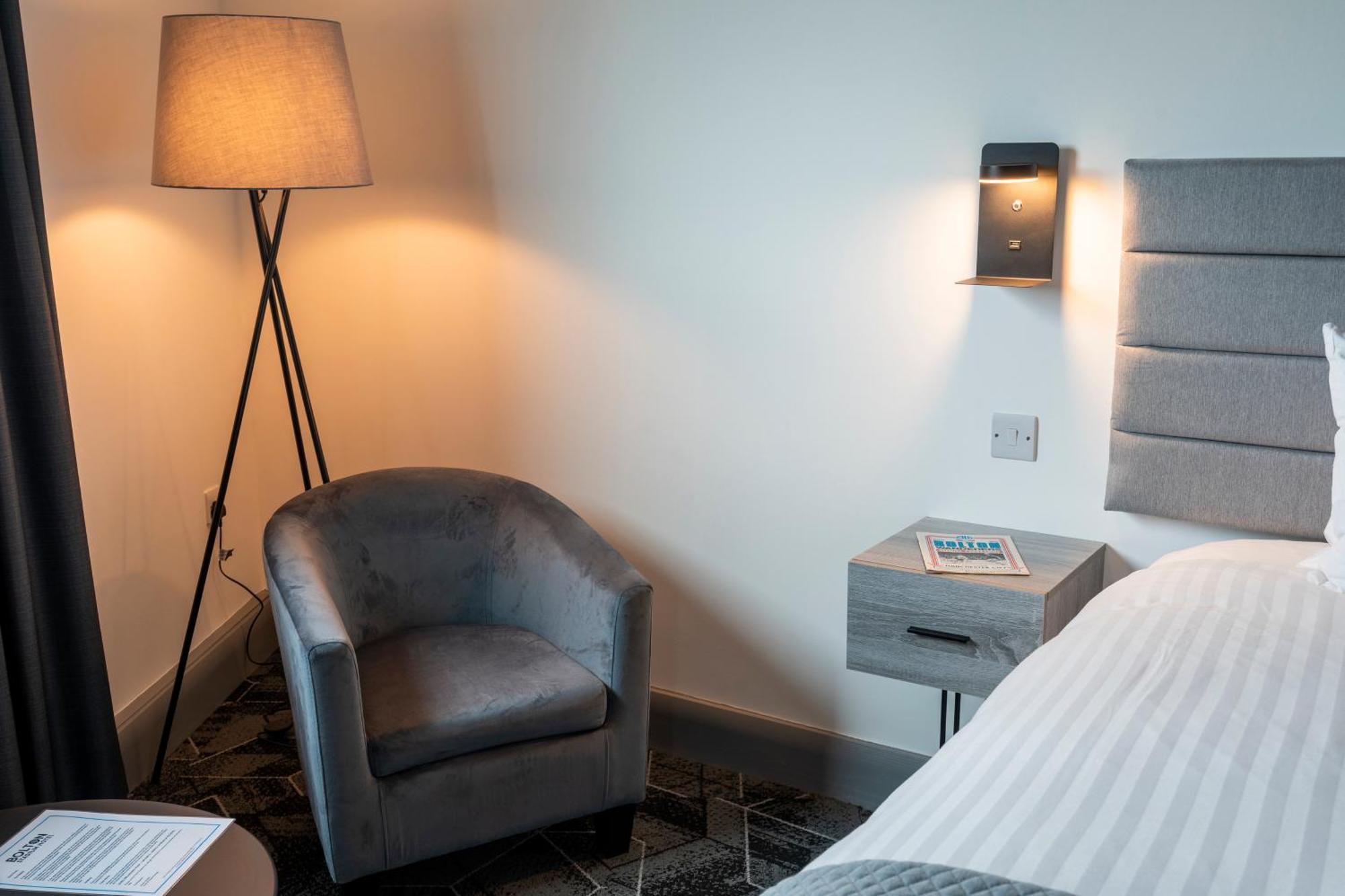 The Bolton Stadium Hotel, A Member Of Radisson Individuals Екстер'єр фото