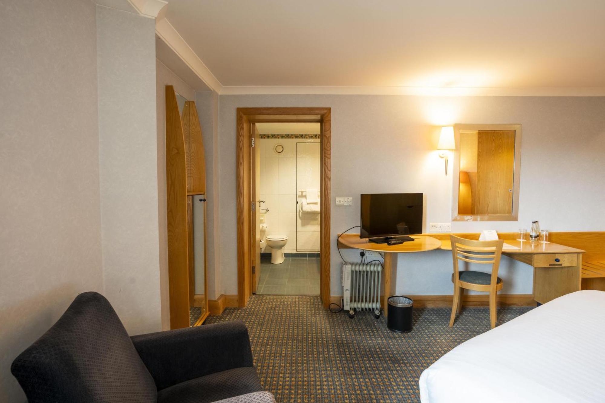 The Bolton Stadium Hotel, A Member Of Radisson Individuals Екстер'єр фото